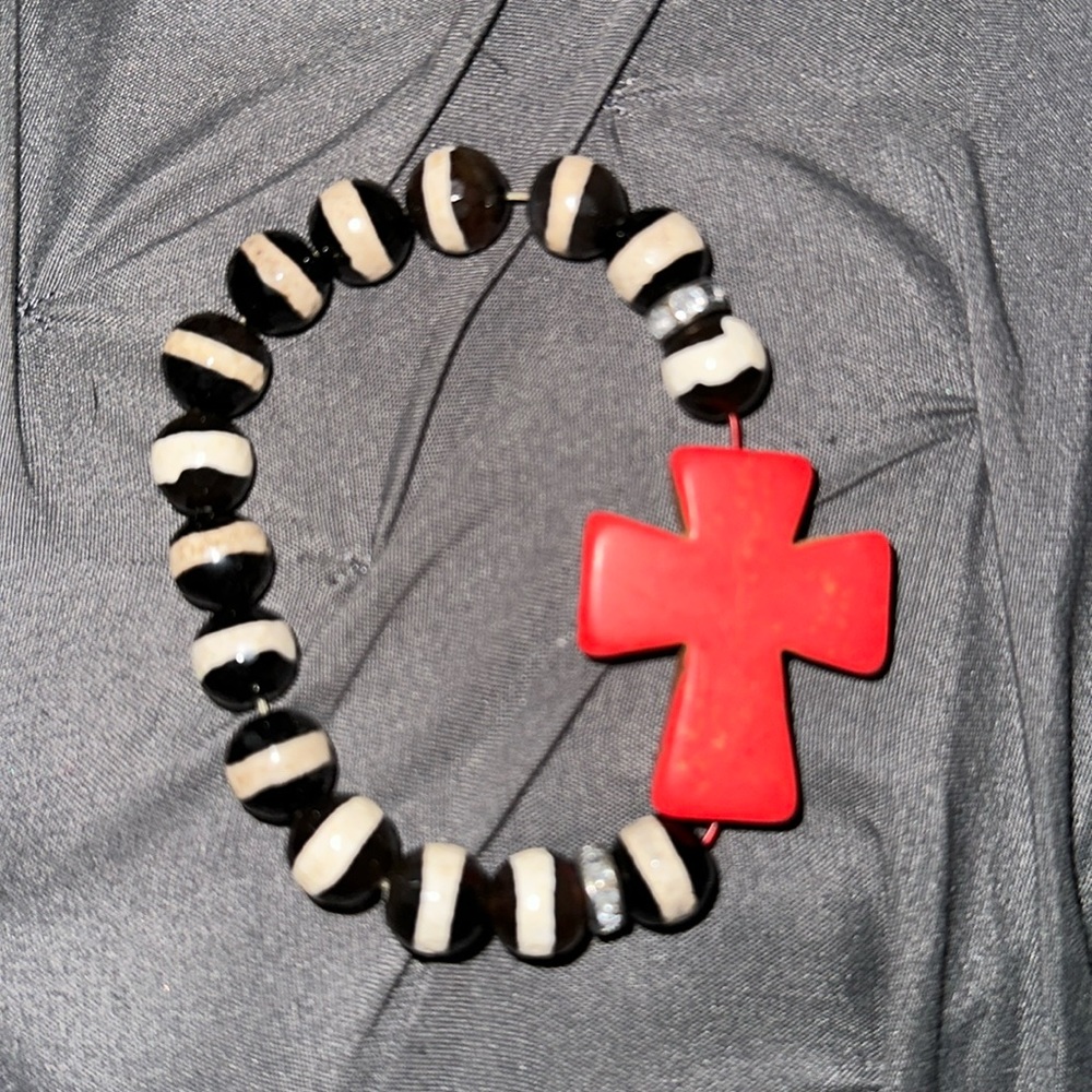 Stretchy bracelet